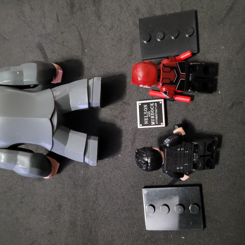 New Daredevil & Villian 6 mini figure set - Picture 2 of 4